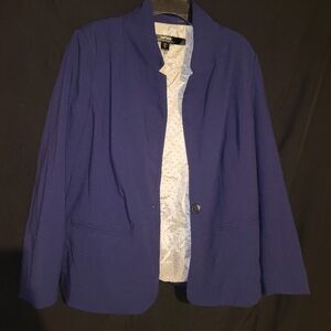 Elevate your date night with effortlessly chic navy blue blazer paired blue jean